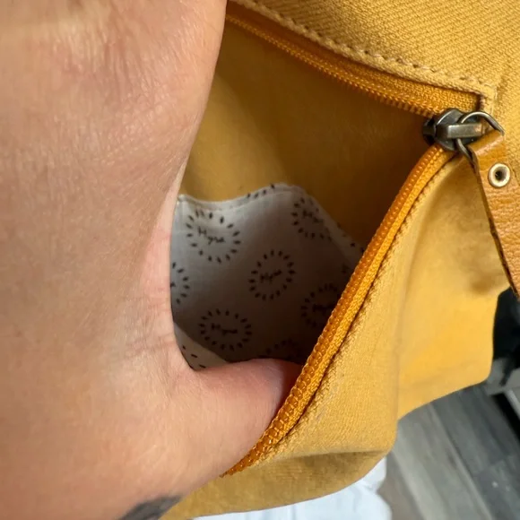 Beautiful Yellow and Black Patterned Boho Women's Bag - Picture 15 of 16